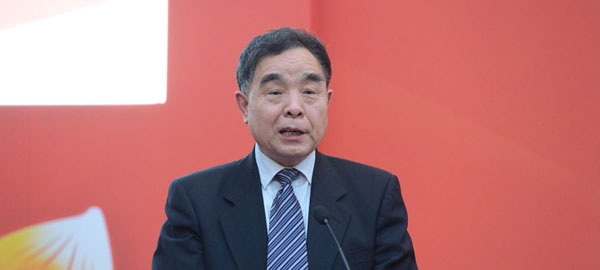 全國人大教科文衛(wèi)委員會主任委員、清華大學新聞出版學院院長柳斌杰致辭