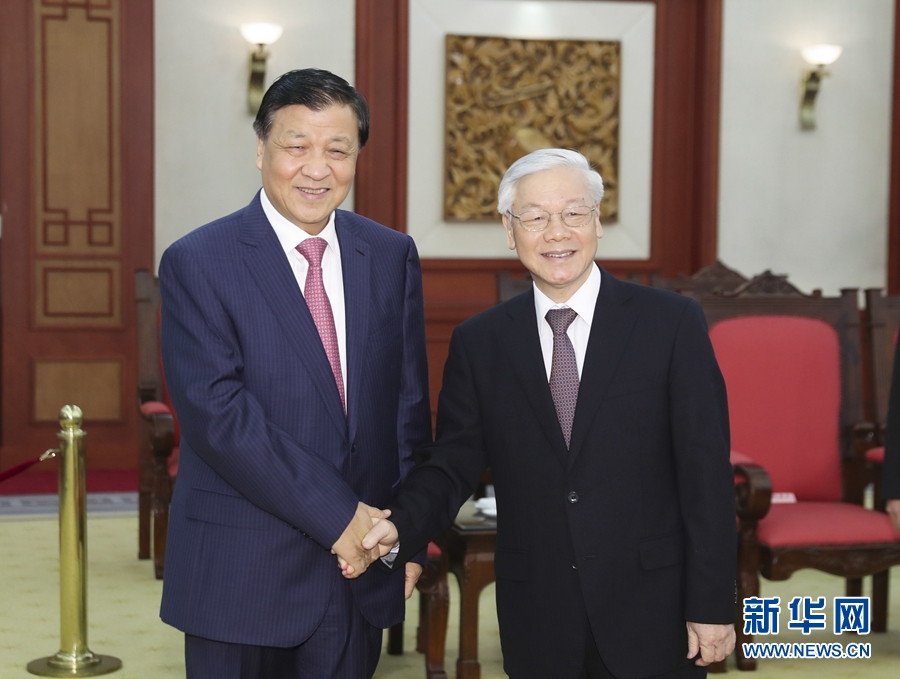 應越南共產(chǎn)黨邀請，中共中央政治局常委、中央書記處書記劉云山9月18日至19日對越南進行正式訪問。這是9月18日，劉云山在河內(nèi)會見越共中央總書記阮富仲。 新華社記者 丁林 攝