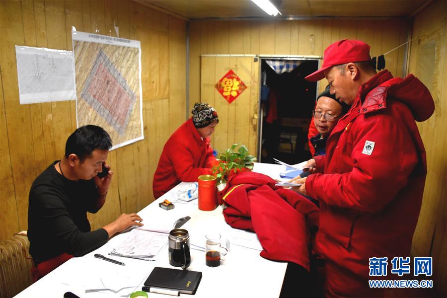 （新春走基層·圖文互動(dòng)）（4）走進(jìn)塔克拉瑪干：探訪(fǎng)沙漠物探人
