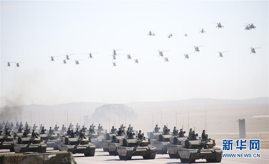 （新華全媒頭條·強(qiáng)軍思想引領(lǐng)新征程·圖文互動(dòng)）（6）那一刻，我們光榮接受檢閱