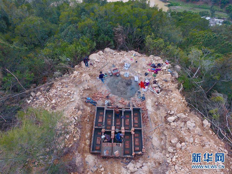 （新華視點(diǎn)·圖文互動(dòng)）（2）福州沿海：密林深處、水庫(kù)旁邊，大片豪華活人墓偷偷建造……