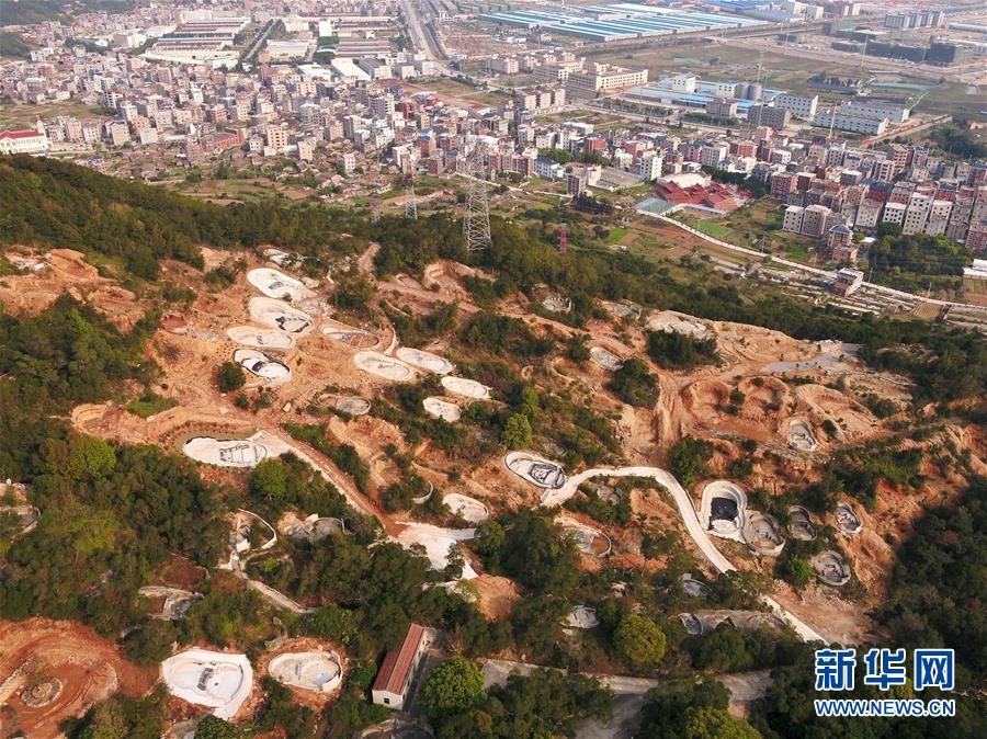 （新華視點(diǎn)·圖文互動(dòng)）（6）福州沿海：密林深處、水庫(kù)旁邊，大片豪華活人墓偷偷建造……