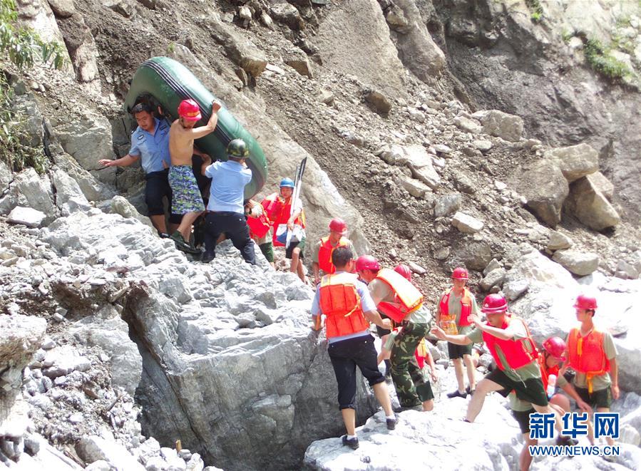 （時代先鋒·圖文互動）（2）為人民“逆行”的人——追記退役軍人、青年禁毒民警韓順軍