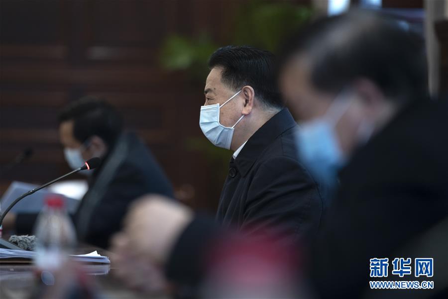 （聚焦疫情防控·圖文互動）（4）急防控所急，沖鋒勇向前——華中科技大學(xué)以科研攻關(guān)推動疫情防控救治觀察