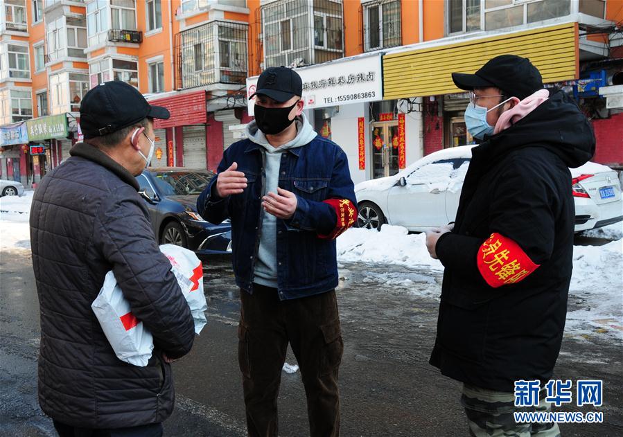 （聚焦疫情防控·圖文互動(dòng)）（5）不知你是誰，知你為了誰——社區(qū)戰(zhàn)“疫”志愿者群像
