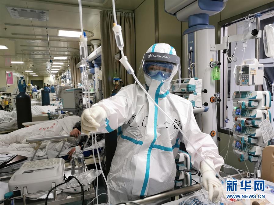 （一線抗疫群英譜·圖文互動(dòng)）（3）生命之光，溫暖“無面之交”——記抗疫一線重癥監(jiān)護(hù)室90后護(hù)士金鈺 