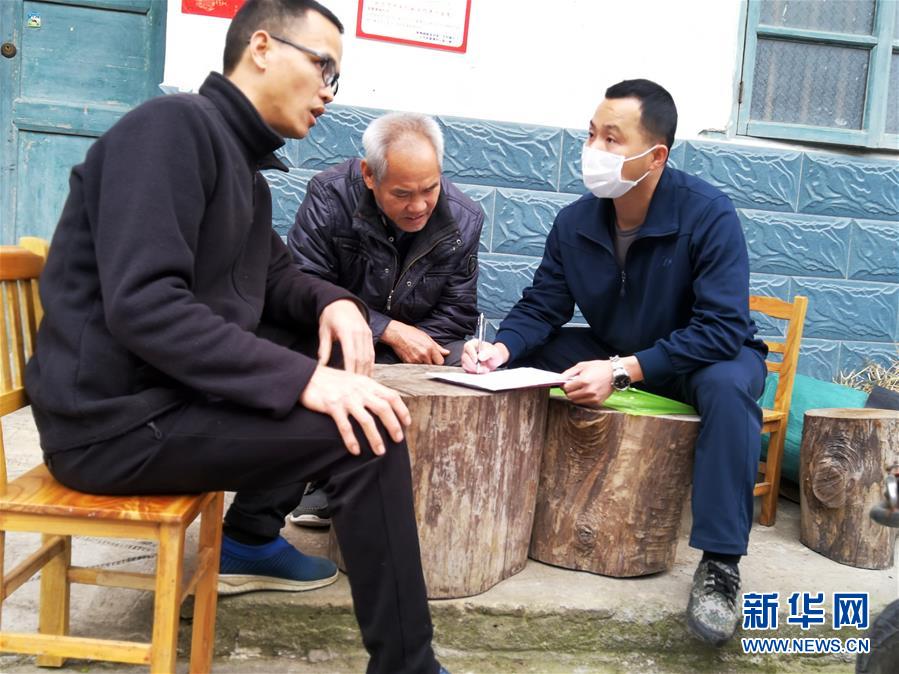 （習近平致敬的戰(zhàn)“疫”英雄·下沉干部篇·圖文互動）（6）他們，挺身而出守防線