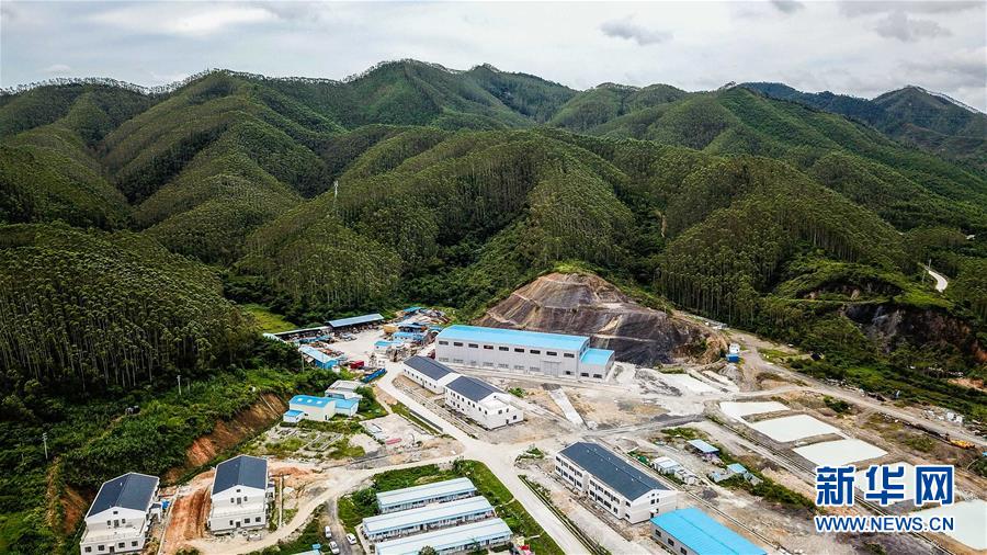 （新華全媒頭條·圖文互動(dòng)）（11）新基建，澎湃中國經(jīng)濟(jì)新動(dòng)能