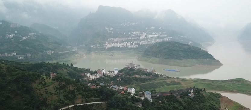 長(zhǎng)江村里話(huà)長(zhǎng)江