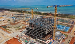 在?？诮瓥|新區(qū)感受海南自貿(mào)港建設(shè)浪潮