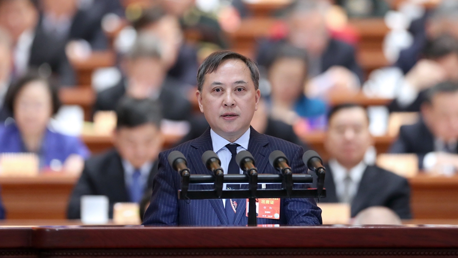 重慶醫(yī)科大學附屬第二醫(yī)院院長，重慶黨外知識分子聯誼會副會長 任紅