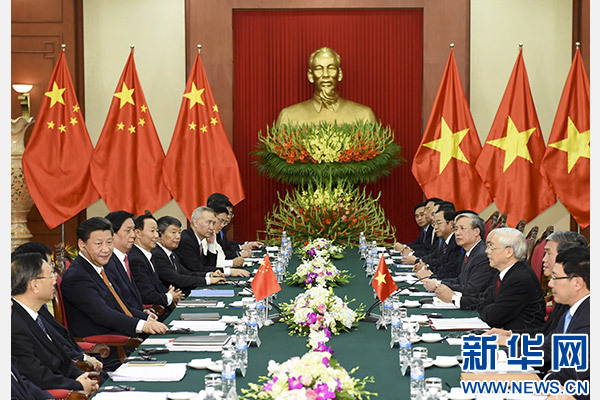 11月5日，中共中央總書記、國家主席習(xí)近平在河內(nèi)同越共中央總書記阮富仲舉行會(huì)談。 新華社記者李學(xué)仁攝