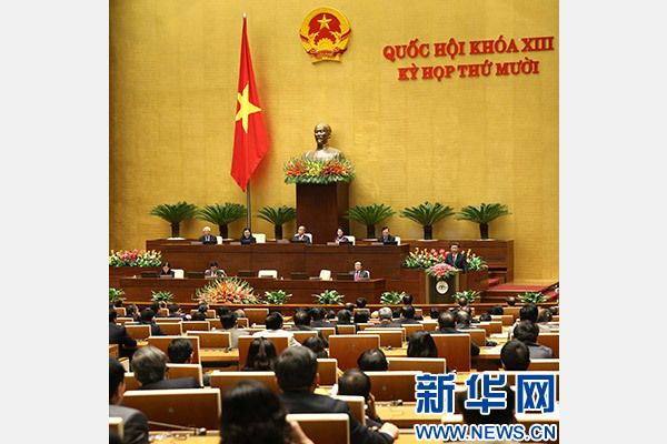 11月6日，中共中央總書記、國(guó)家主席習(xí)近平在越南國(guó)會(huì)發(fā)表題為《共同譜寫中越友好新篇章》的重要演講。 新華社記者 龐興雷 攝