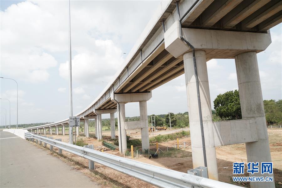 （國際·圖文互動(dòng)）（8）中企承建斯里蘭卡南部高速公路延長線全線通車
