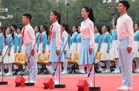 聽共青團員和少先隊員的心聲：請黨放心，強國有我！